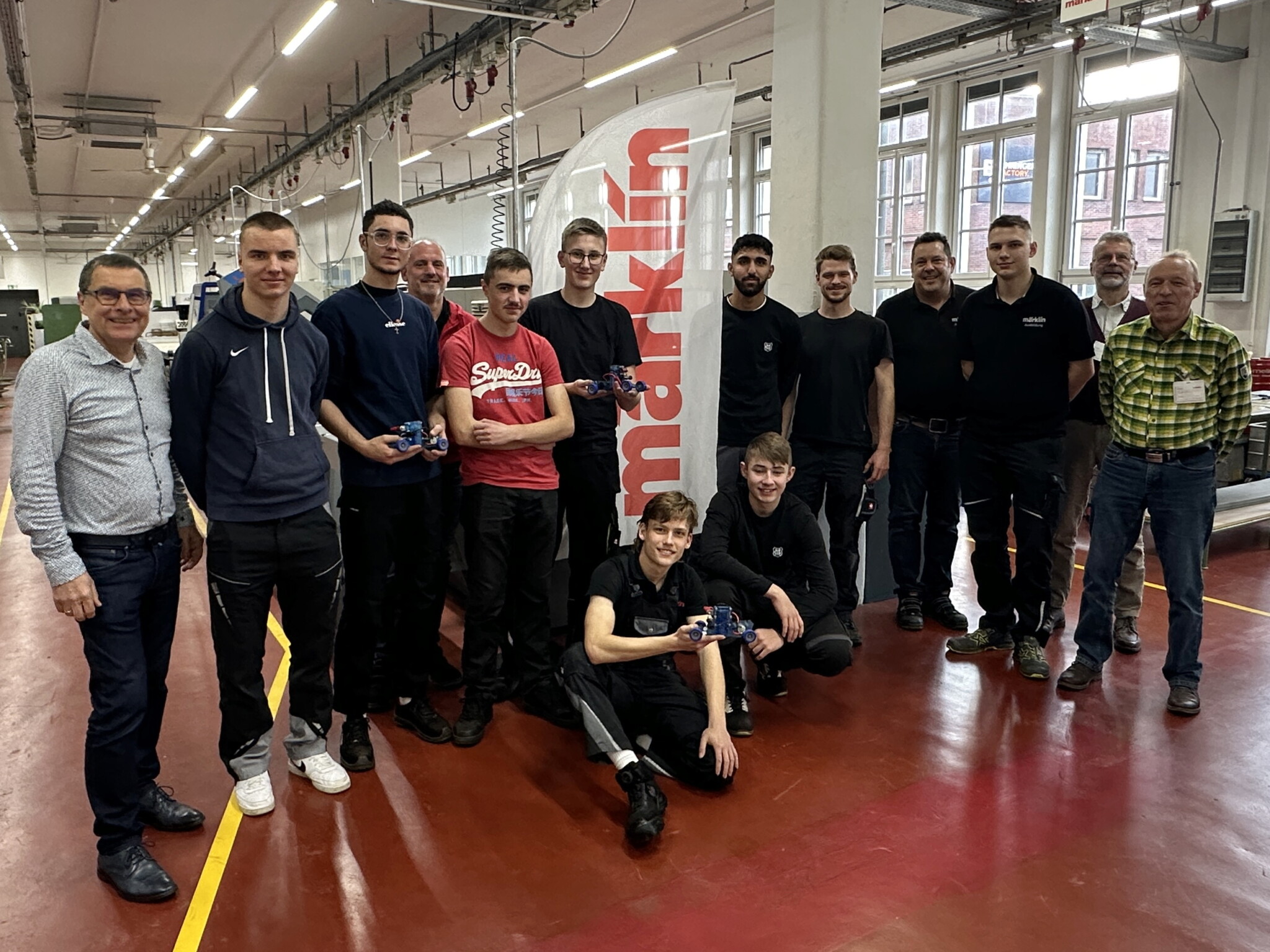 Märklin-Azubis erleben Wasserstoff hautnah